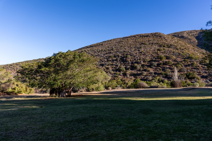 5 Bedroom Property for Sale in Uitenhage Rural Eastern Cape